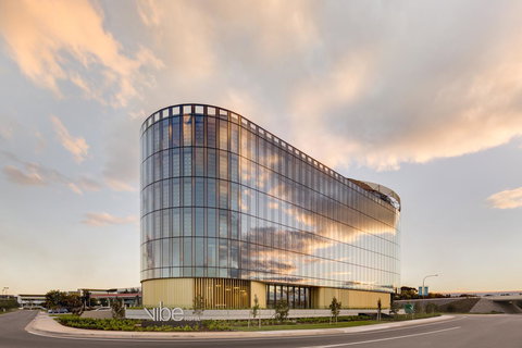 Vibe Hotel Canberra - Accommodation NSW 0
