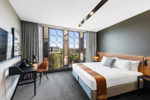 Vibe Hotel Canberra - Accommodation NSW 2