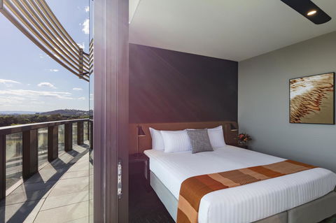 Vibe Hotel Canberra - Accommodation NSW 10