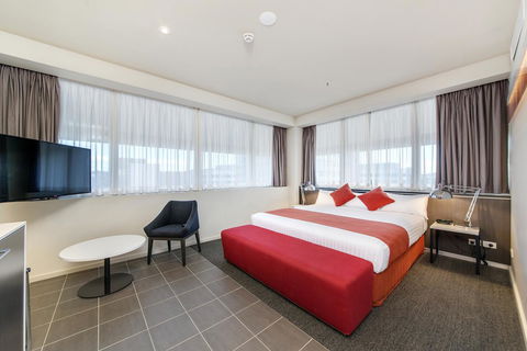 Abode Woden - Accommodation NSW 24