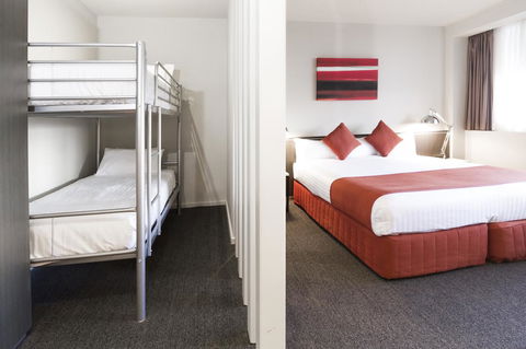 Abode Woden - Accommodation NSW 19