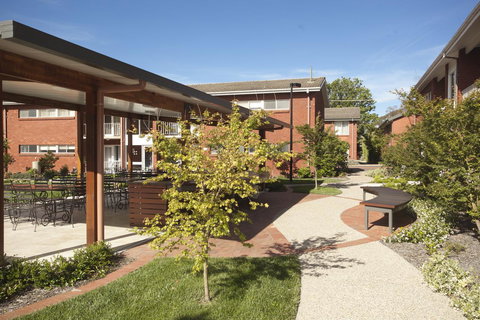 Forrest Hotel & Apartments - Accommodation NSW 35