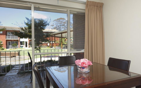 Forrest Hotel & Apartments - Accommodation NSW 38
