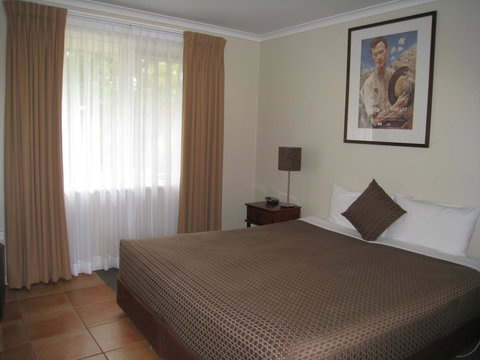 Forrest Hotel & Apartments - Accommodation NSW 36