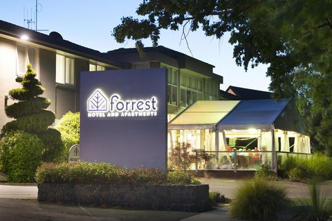 Forrest Hotel & Apartments - Accommodation NSW 23