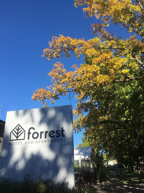 Forrest Hotel & Apartments - Accommodation NSW 9