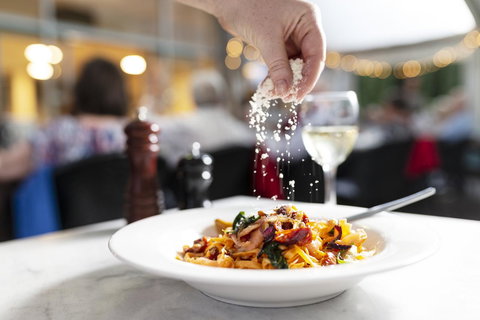 Forrest Hotel & Apartments - Accommodation NSW 24