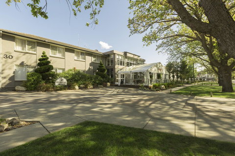 Forrest Hotel & Apartments - Accommodation NSW 27