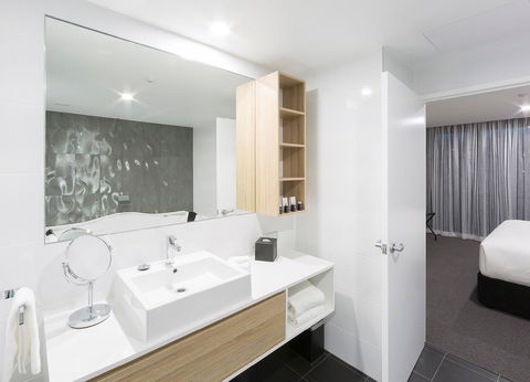 Avenue Hotel Canberra - Accommodation NSW 11