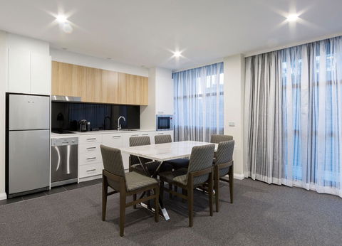 Avenue Hotel Canberra - Accommodation NSW 9
