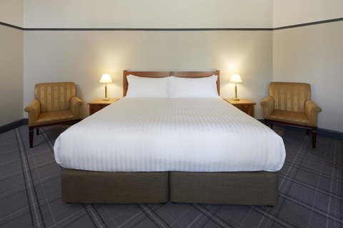 Brassey Hotel - Managed By Doma Hotels - Accommodation NSW 8