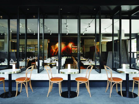 Brassey Hotel - Managed By Doma Hotels - Accommodation NSW 24