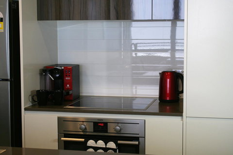 Modern Executive Apt@Barton*1BR*WiFi*Gym*Secure Parking*Canberra - Accommodation NSW 4