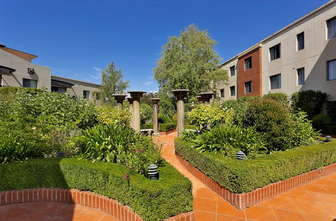AAC Apartments - Griffin - Accommodation NSW 5