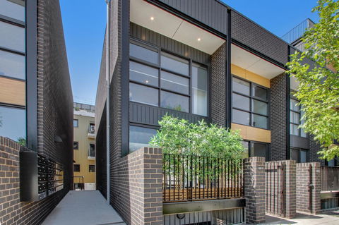 Accommodate Canberra - Parbery - Accommodation NSW 8