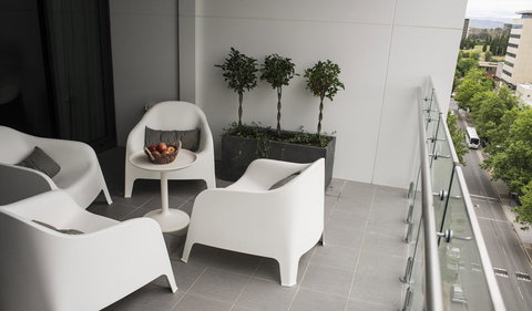 KUI - Manhattan Apartments - Accommodation NSW 2