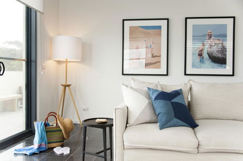 Mollymook Beachfront Penthouse 9 - Accommodation NSW 8