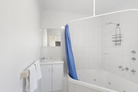 Port Broughton Tourist Park - Accommodation NSW 43