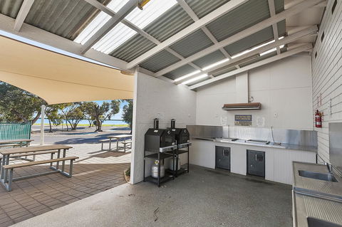 Port Broughton Tourist Park - Accommodation NSW 3