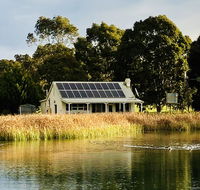 The Lake House Retreat - Accommodation NSW