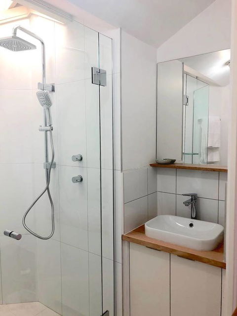 The Loft - Beautiful Central Barossa Apartment - Accommodation NSW 12