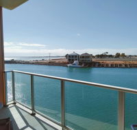 Wallaroo Marina Executive Apartments - Accommodation NSW