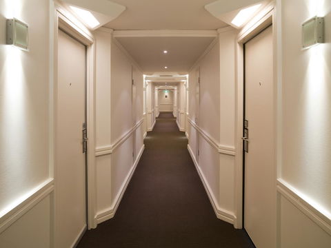 Hotel Grand Chancellor Adelaide - Accommodation NSW 32