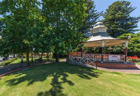 Tanunda\'s Magpie House - Accommodation NSW 29