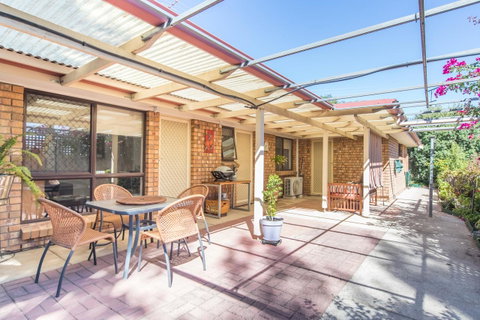 Tanunda\'s Magpie House - Accommodation NSW 21