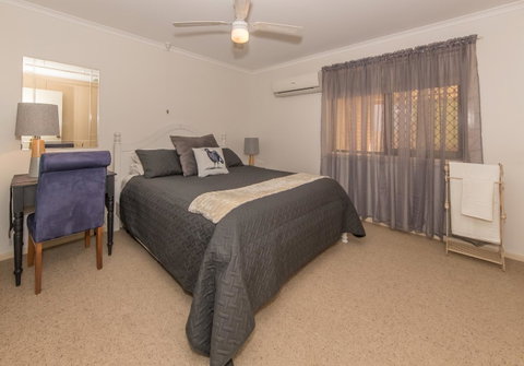 Tanunda\'s Magpie House - Accommodation NSW 4