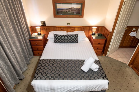 Astor Inn - Accommodation NSW 5