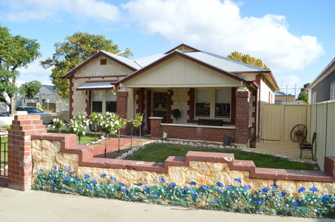 Two Cow Cottage Bed & Breakfast - Accommodation NSW 15
