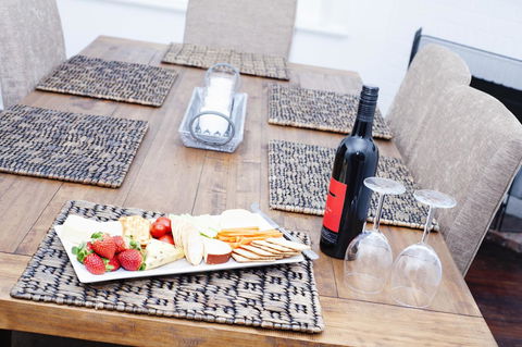 Two Cow Cottage Bed & Breakfast - Accommodation NSW 8