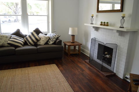 Two Cow Cottage Bed & Breakfast - Accommodation NSW 27