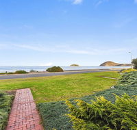Franklin Beachfront Apartments - Accommodation NSW