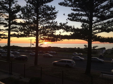 Adelaide - Semaphore Beach Front - Accommodation NSW 7
