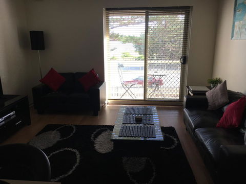 Adelaide - Semaphore Beach Front - Accommodation NSW 3