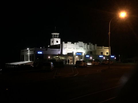 Adelaide - Semaphore Beach Front - Accommodation NSW 22
