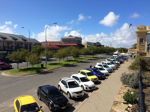 Adelaide - Semaphore Beach Front - Accommodation NSW 26