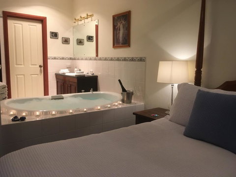 Wine And Roses Bed And Breakfast - Accommodation NSW 23