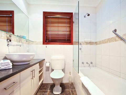 Wine And Roses Bed And Breakfast - Accommodation NSW 1