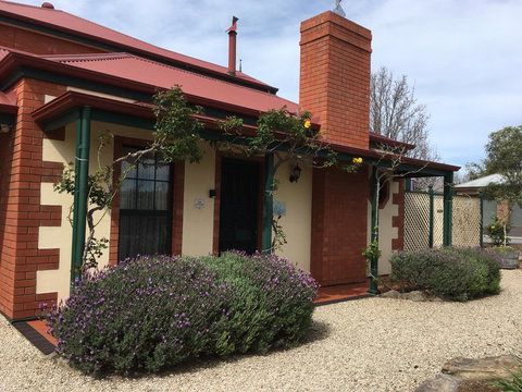 Wine And Roses Bed And Breakfast - Accommodation NSW 14