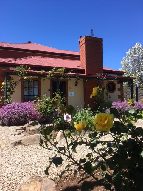 Wine And Roses Bed And Breakfast - Accommodation NSW 6