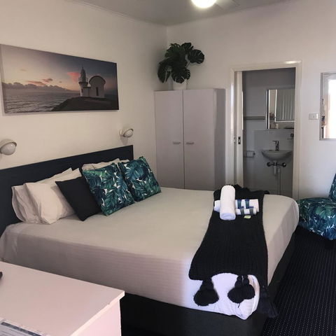 OCEAN BREEZE MOTEL - Accommodation NSW 2