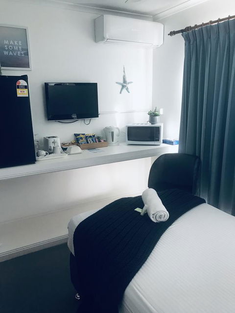 OCEAN BREEZE MOTEL - Accommodation NSW 8