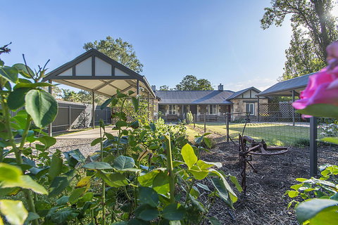 Stoneleigh Cottage Bed And Breakfast - Accommodation NSW 18