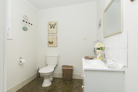 Stoneleigh Cottage Bed And Breakfast - Accommodation NSW 10