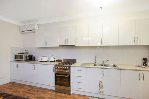 Hahndorf House B&B - Accommodation NSW 7