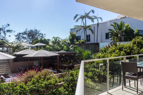 Bayview Beachfront Apartments, In Town Right On The Beach - Accommodation NSW 44