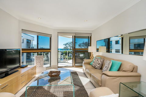 Bayview Beachfront Apartments, In Town Right On The Beach - Accommodation NSW 38